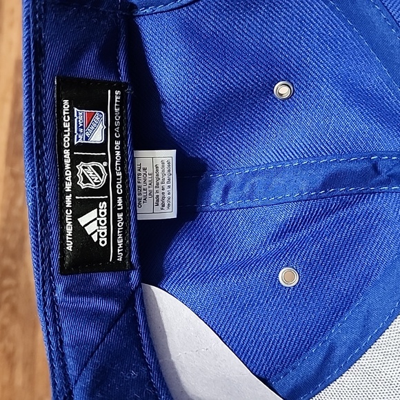 NEW YORK RANGERS HAT! SIZE: ONE SIZE FITS ALL. - Picture 8 of 9